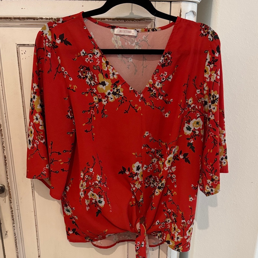 BlueTime Floral Blouse ties at front